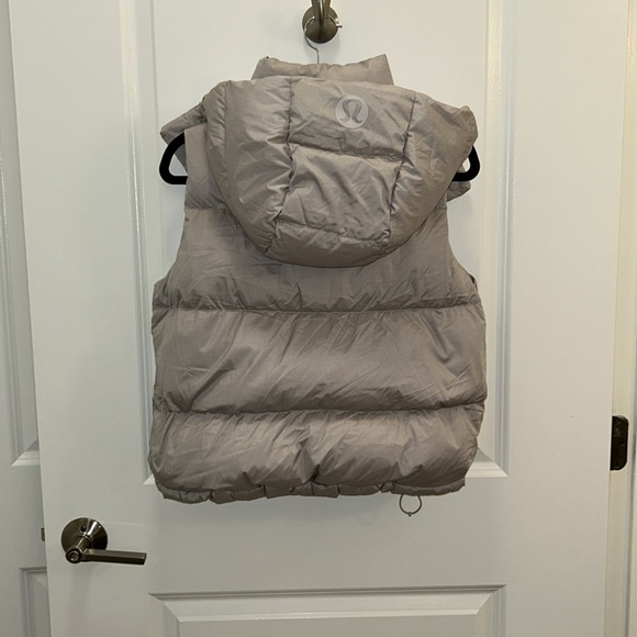 Lululemon Size 2 Wunderpuff vest - Picture 4 of 4